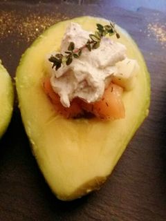Una foto de 🥑 Aguacates rellenos🍾