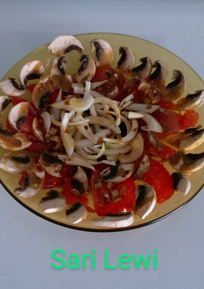 Una foto de Ensalada fría de tomate