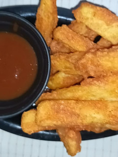 मसालेदार फिंगर चिप्स (Masaledar finger chips recipe in Hindi) रेसिपी मुख्य फोटो