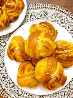 عکسی از دستور 🇸🇪 نان زعفران سوئدی (Saffransbullar)