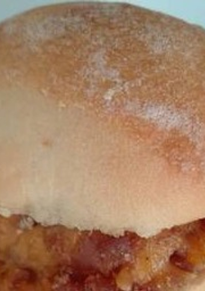 Una foto de Botana Navideña Cemitas de jamón endiablado