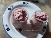 Une photo de fraises congelees