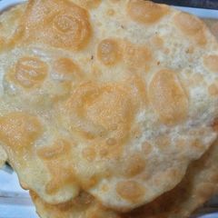 A picture of Puri Paratha!.