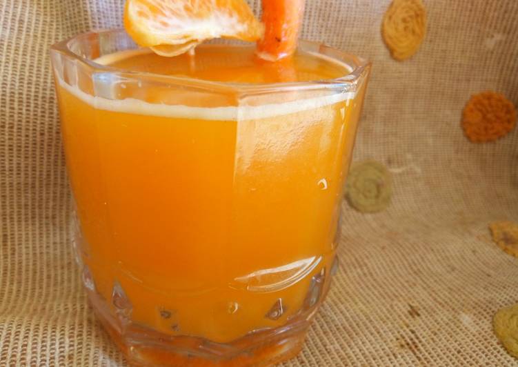 Simple Way to Make Quick Carrot Orange Juice