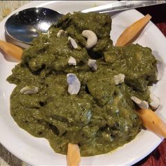 A picture of Hariyali chicken Hyderabadi.