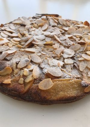 A picture of Apple cake - more apples than cake.