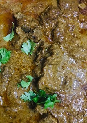 A picture of Lagan Dahi Pasanda.