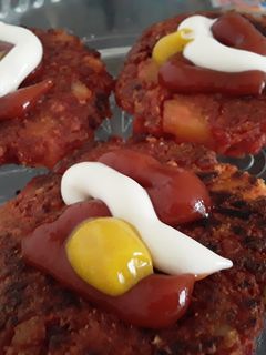 Una foto de Hambuguesas de papa y coliflor... 🤔😁😉🍔