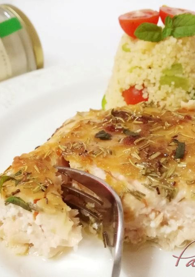 Una foto de Lomos de salmón con costra de cebolla