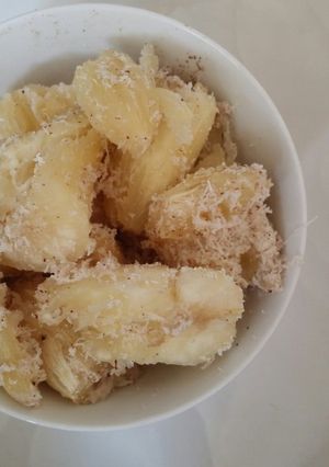 Hình của món Khoai mì hấp cốt dừa.