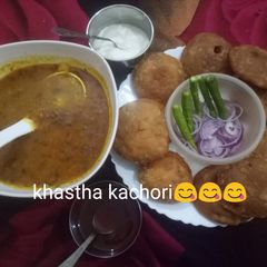 A picture of Kurkuri kastha Dal Kachodi with chatpatte aloo cur.