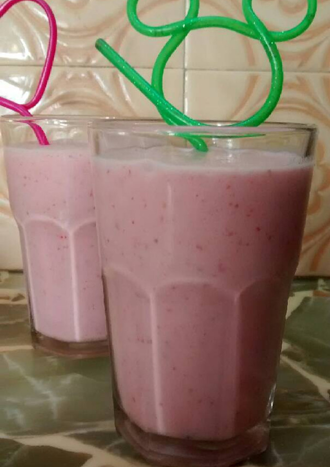 Una foto de Smoothie de frutilla y banana