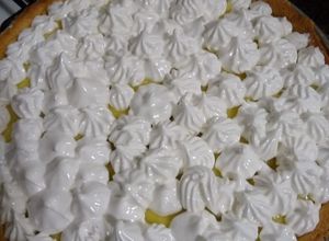 Una foto de Lemon Pie fácil, esta vez lo hacés para el mate ;)