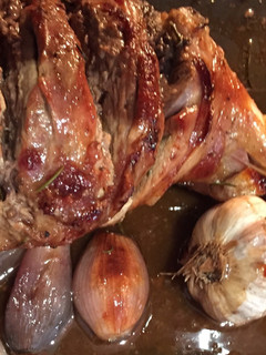 Una foto de Pierna de cordero al horno
