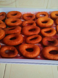A picture of Lemon doughnuts.