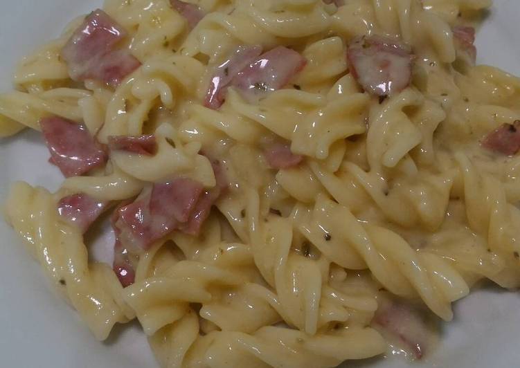 Resep Fusilli Smoked Beef with Cream Cheese oleh Susan Resep Fusilli Smoked Beef with Cream Cheese oleh Susan