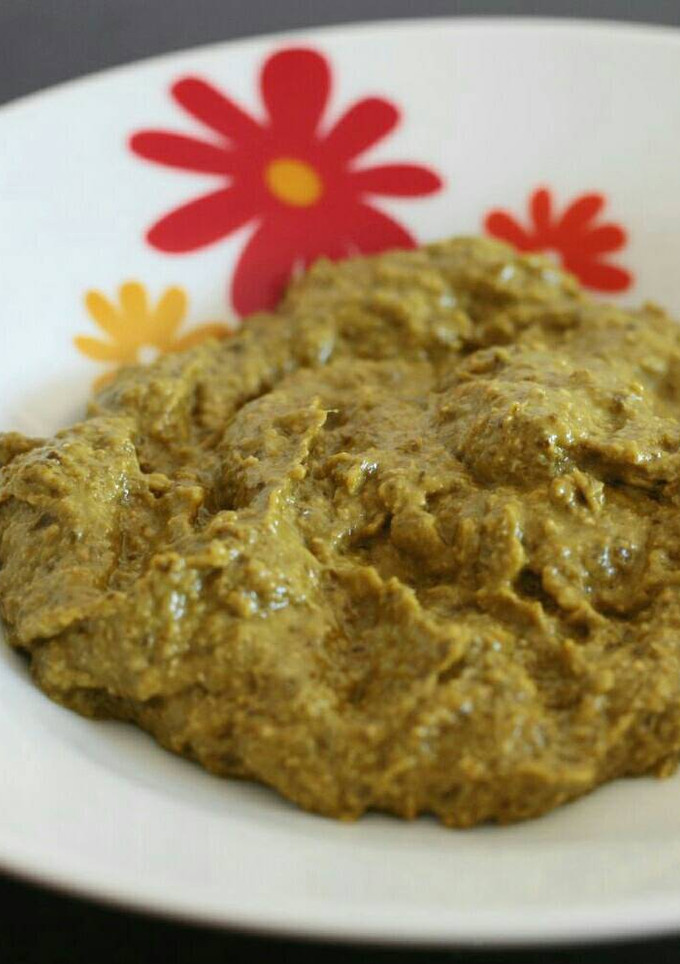 Una foto de Salsa pesto a la genovese 🌱☀️ (Pesto de albahaca)