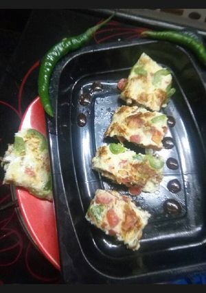 A picture of Egg veg roll.
