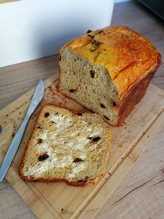 Foszlós mazsolás kalács kenyérsütőgépben 🍞 recept fotója