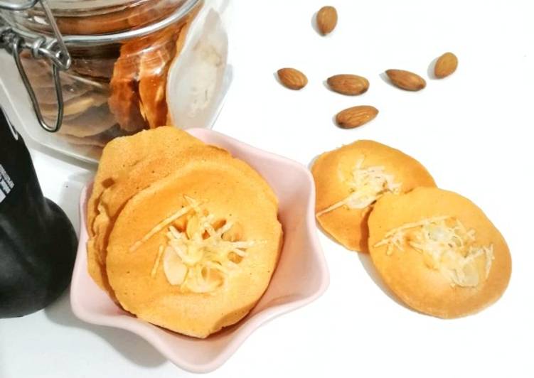 Beautiful Homemade Almond Cookies