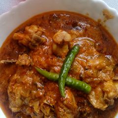 Dahi chicken (yogurt chicken) A picture of Dahi chicken (yogurt chicken).