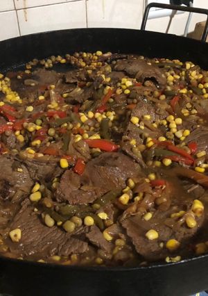 Una foto de Bifes a la criolla, a la cerveza, en el disco