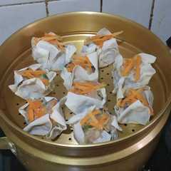 รูปของ Dimsum ayam jamur kuping isi keju