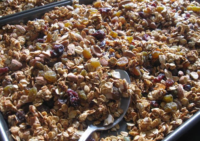 My Granola (Oven-baked Muesli)