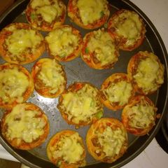 A picture of Mini Pizza🍕.