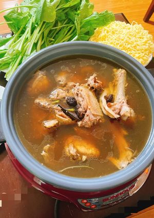 Hình của món Lẩu vịt tiềm.