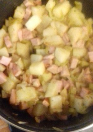 Una foto de Guiso de papas con jamón