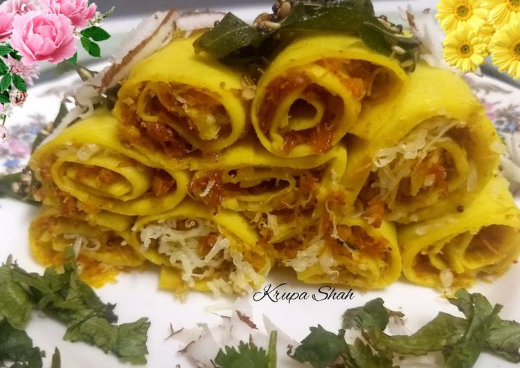 Recipe of Super Quick Homemade Vermicelli stuffed moong dal khandvi