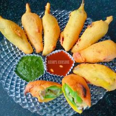 A picture of Rajasthani Mirchi Vada.
