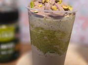 A picture of pistachio nuts