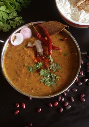 A picture of Rajma coconut dal tadka.