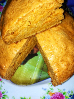A picture of Pineapple cake (plain).