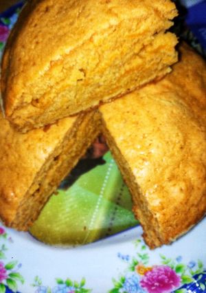 A picture of Pineapple cake (plain).
