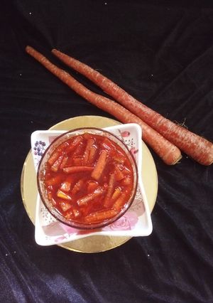 ગાજરનું ગોળ વાળું અથાણું (Gajar Jaggery Athanu Recipe In Gujarati) રેસીપી મુખ્ય ફોટો
