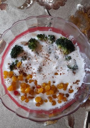 A picture of Boondi Broccoli Raita.