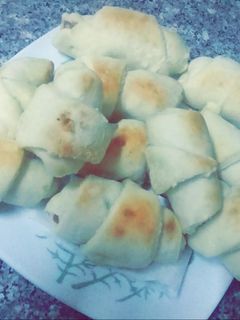 صورة لوصفة معجنات سنيوره بعجينه العشر دقائق