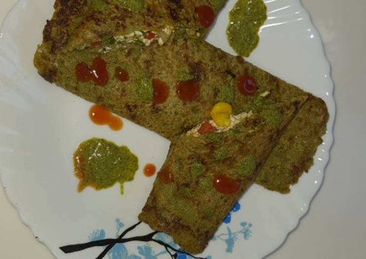 Stuffed moong dal chilla