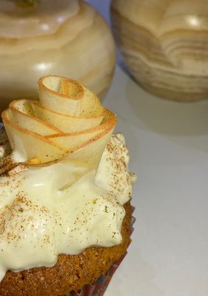 Una foto de Muffins de manzana canela 🍎