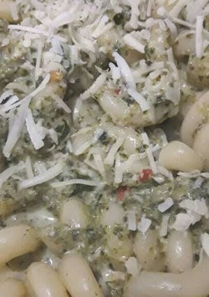 Una foto de Fideos con crema y verduras 👌