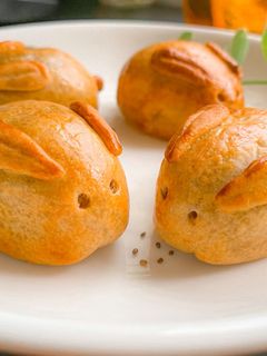 Hình của món Bánh trung thu thỏ con NCKD.