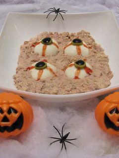 Una foto de Ojos sangrientos de huevo para Halloween