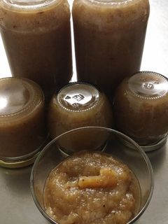 Une photo de Confiture poires/pommes/châtaignes à la vanille de Madagascar