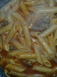 Una foto de Guiso de fideos con carne