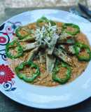 Tiras de pechuga de pavo sobre puré fresco de crudites - fácil