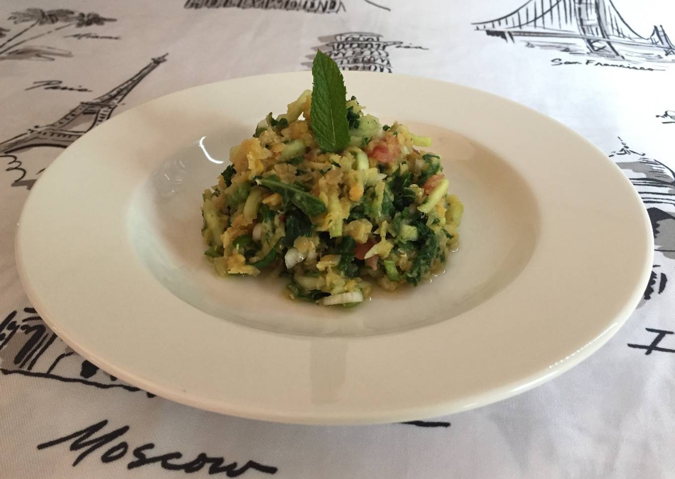 Tabulé de lentejas con col Kale