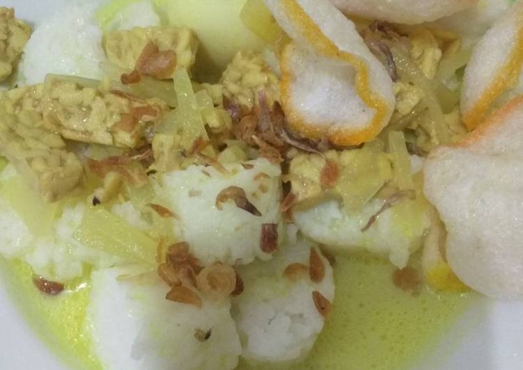 Proses mengolah Lontong sayur labu tempe Anti Gagal